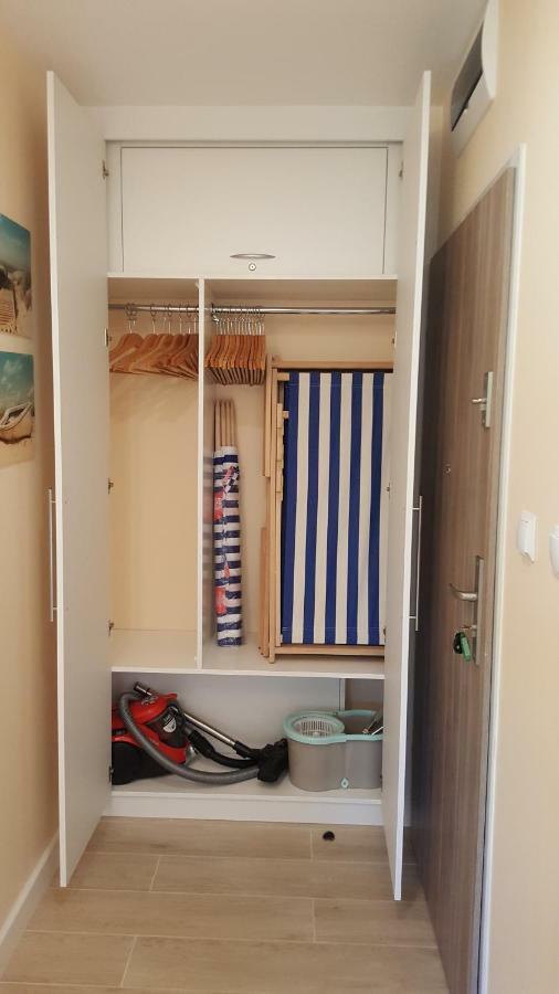 Klifowarewal Z Widokiem Na Morze Daire Dış mekan fotoğraf